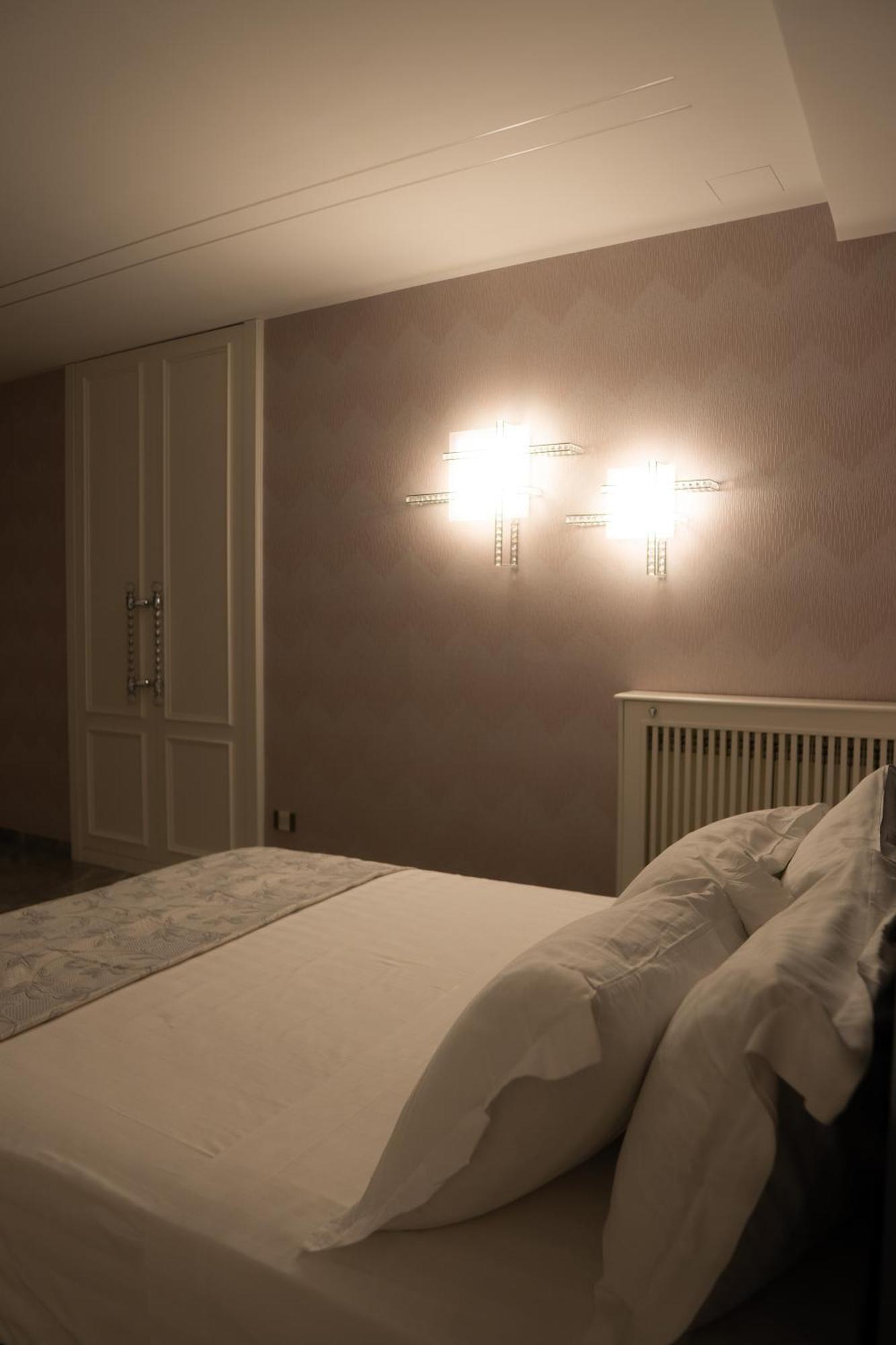 Suite D'Elite Chiaia Naples Exterior photo