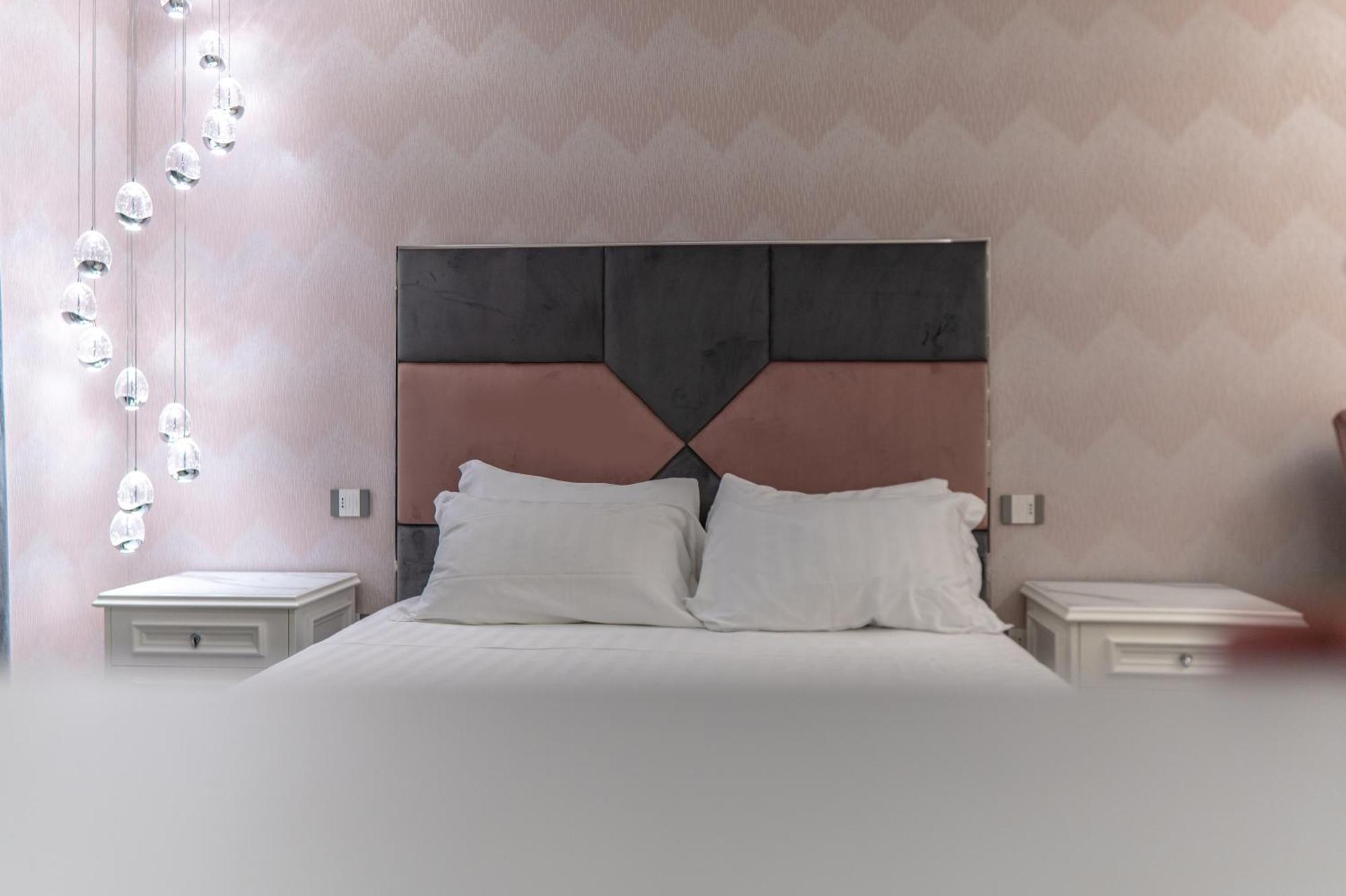 Suite D'Elite Chiaia Naples Exterior photo